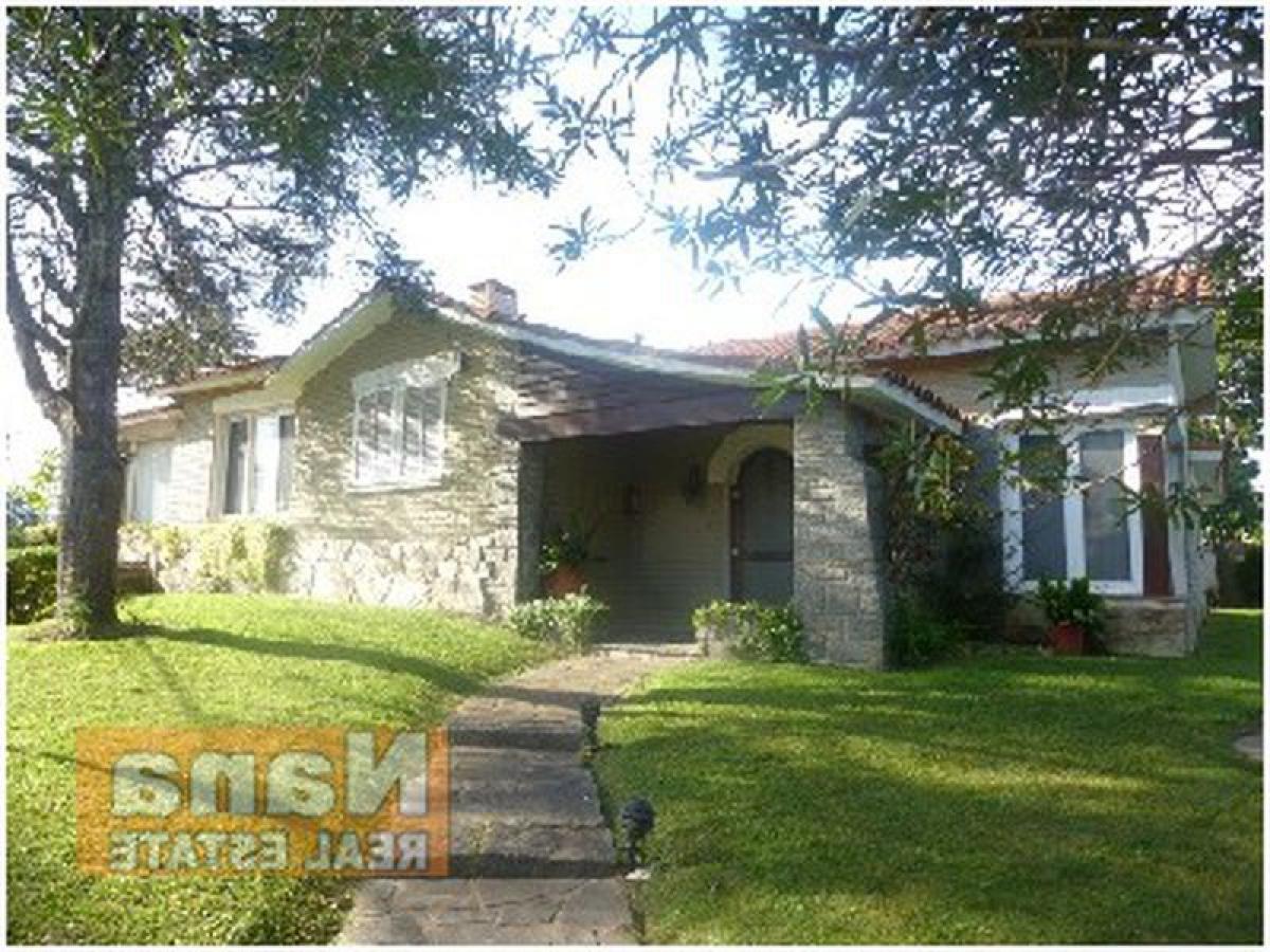 3 bedrooms House in Maldonado, Uruguay No. 5921