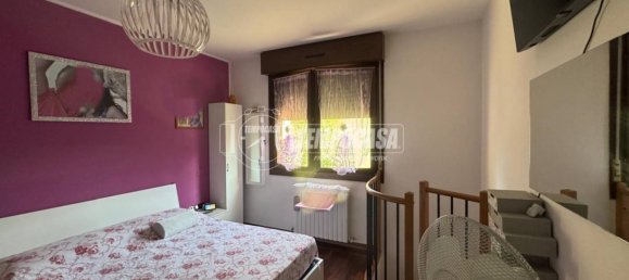 2 bedrooms Apartment in Medolla, Italy No. 304593 2