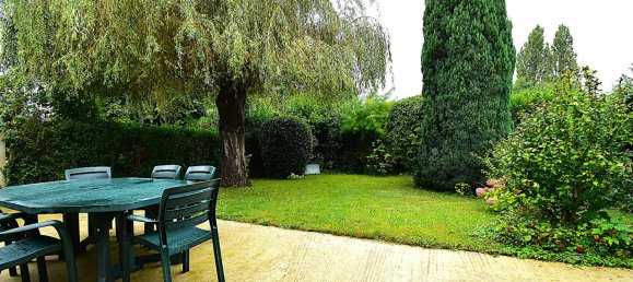 2 bedrooms House in Senlis, France No. 231668 4