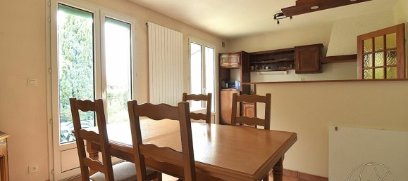 2 bedrooms House in Senlis, France No. 231668 8