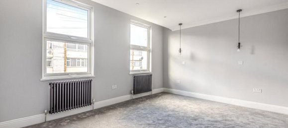 4 bedrooms House in London, United Kingdom No. 7801 25