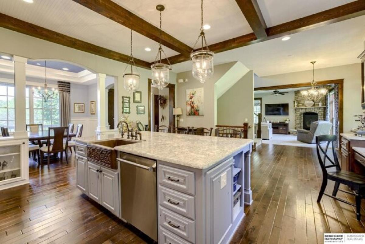 Дом с 4 спальнями в Omaha, США № 375422