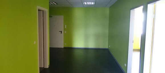 1080m² Building in Stuttgart, Germany No. 361855 13