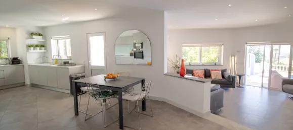 Дом с 4 спальнями в Фару, Португалия № 106800 19