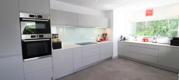 Дом с 4 спальнями в Фару, Португалия № 106800 30