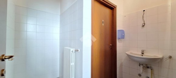 Imóvel comercial de 4 divisões em Como, Italy N.º 314480 20