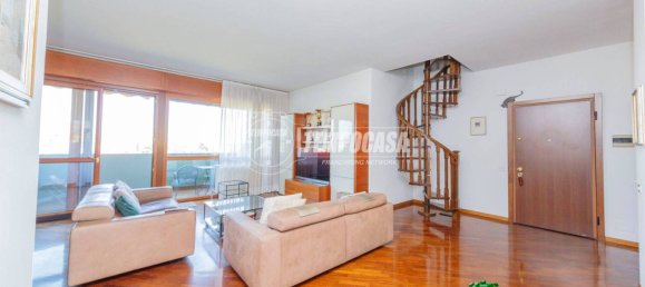 Penthouse T3 em Milan, Italy N.º 268501 4