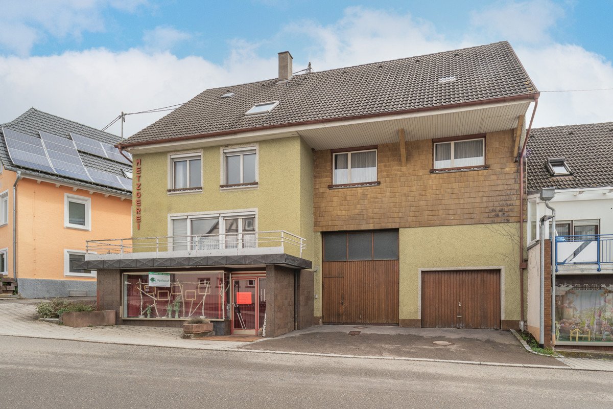 5-Zimmer Gebäude in Tuttlingen, Germany, Nr. 69417