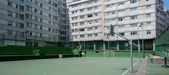 Квартира с 2 спальнями в Ла-Корунья, Испания № 165644 23