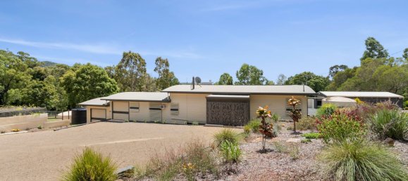 Granja de 4 dormitorios en Imbil, Australia No. 894 6