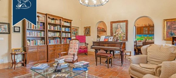 800m² Commercial property in Monteroni d'Arbia, Italy No. 232197 37