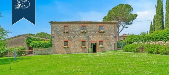 800m² Commercial property in Monteroni d'Arbia, Italy No. 232197 28