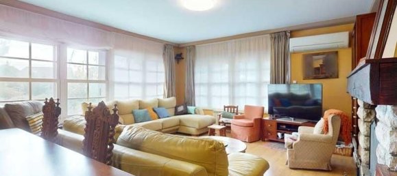 6 bedrooms House in La Muela, Spain No. 64903 5