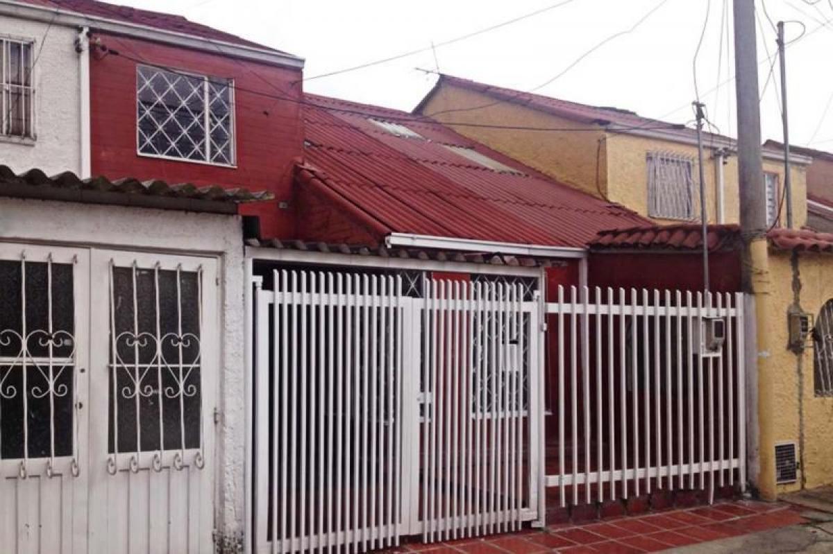 3 bedrooms House in Bogota, Colombia No. 9953