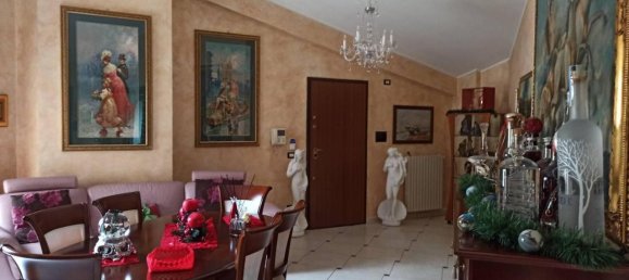 5 rooms Apartment in Mercogliano, Italy No. 29915 6