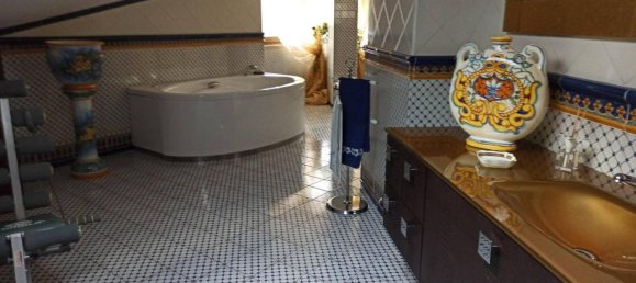 5 rooms Apartment in Mercogliano, Italy No. 29915 18