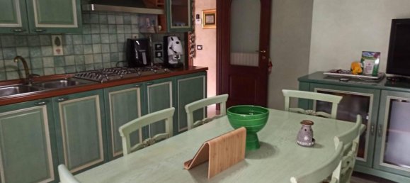 5 rooms Apartment in Mercogliano, Italy No. 29915 9