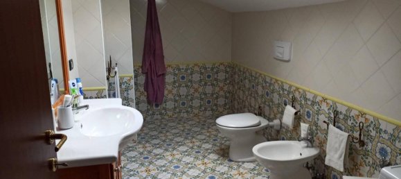 5 rooms Apartment in Mercogliano, Italy No. 29915 15