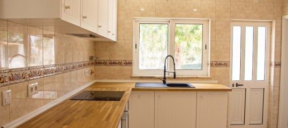 3 bedrooms Villa in Lagoa, Portugal No. 92103 10