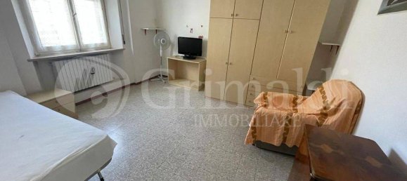 Apartamento de 2 dormitorios en Jesi, Italy No. 196087 3