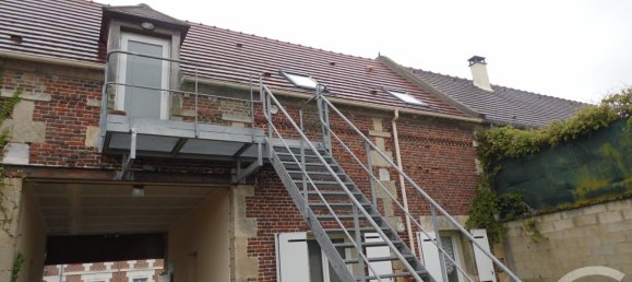 160m² Building in Grandfresnoy, France No. 161088 10