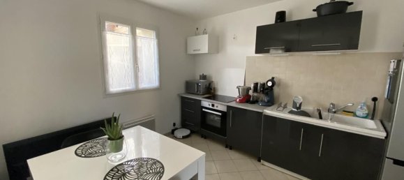 160m² Building in Grandfresnoy, France No. 161088 5