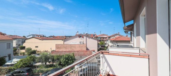 3 Schlafzimmer Haus in Ravenna, Italy, Nr. 354549 33