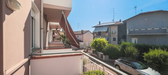 3 Schlafzimmer Haus in Ravenna, Italy, Nr. 354549 48