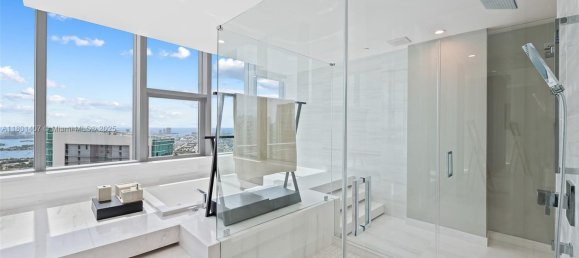 5 chambres propriété commerciale à vendre à Miami, Miami-Dade, Florida, USA № 614674 15