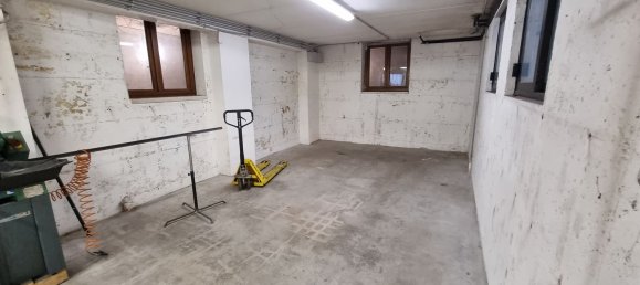 Коммерческая недвижимость с 2 комнатами в Виченца, Италия № 67507 3