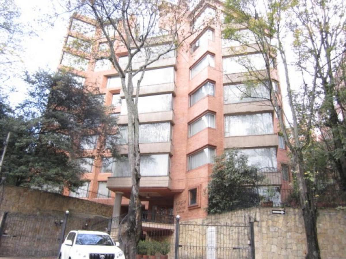 Дом с 3 спальнями в Богота, Колумбия № 10951