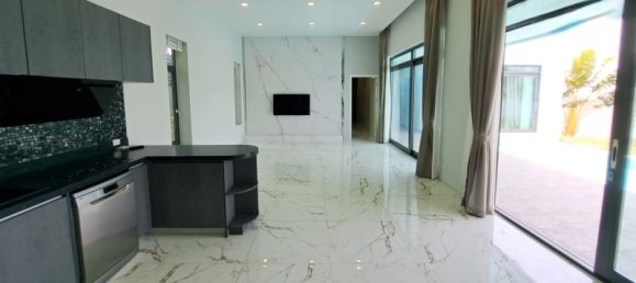 3 bedrooms Villa in Pattaya, Thailand No. 19221 2