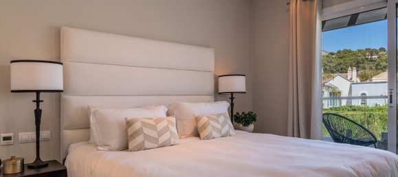 Villa de 4 dormitorios en Marbella, Spain No. 112791 26