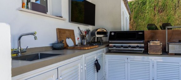 Villa de 4 dormitorios en Marbella, Spain No. 112791 13