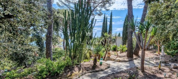 4 bedrooms Villa in Nice, France No. 298430 23