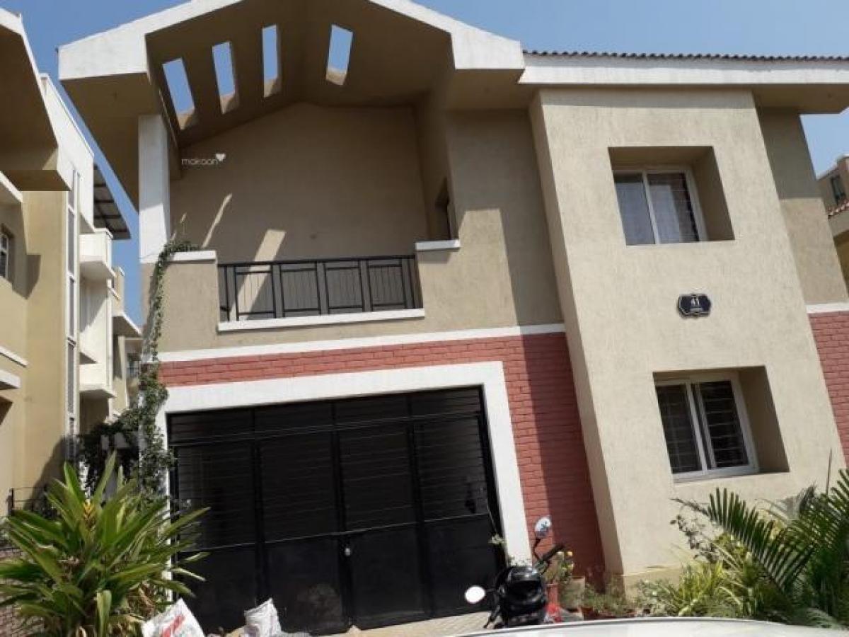 4 bedrooms House in Visakhapatnam, India No. 1968