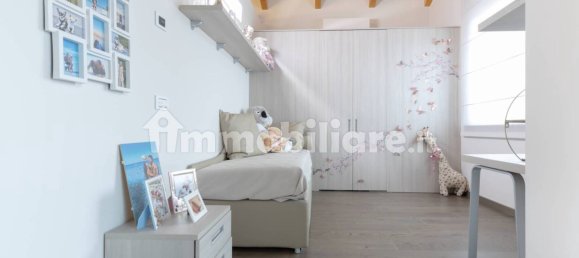 Villa T3 em Lainate, Italy N.º 22913 52