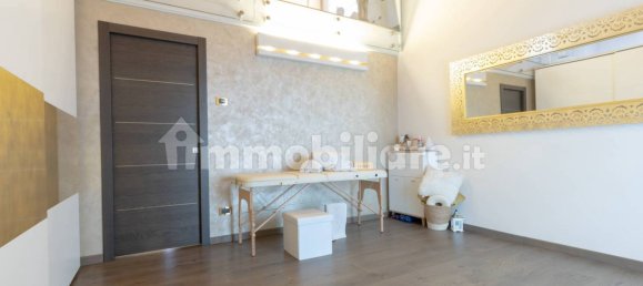 Villa T3 em Lainate, Italy N.º 22913 47