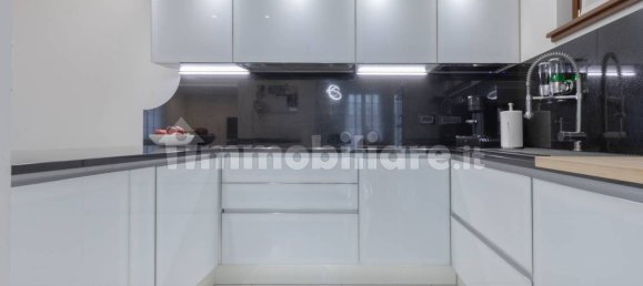 Villa T3 em Lainate, Italy N.º 22913 24