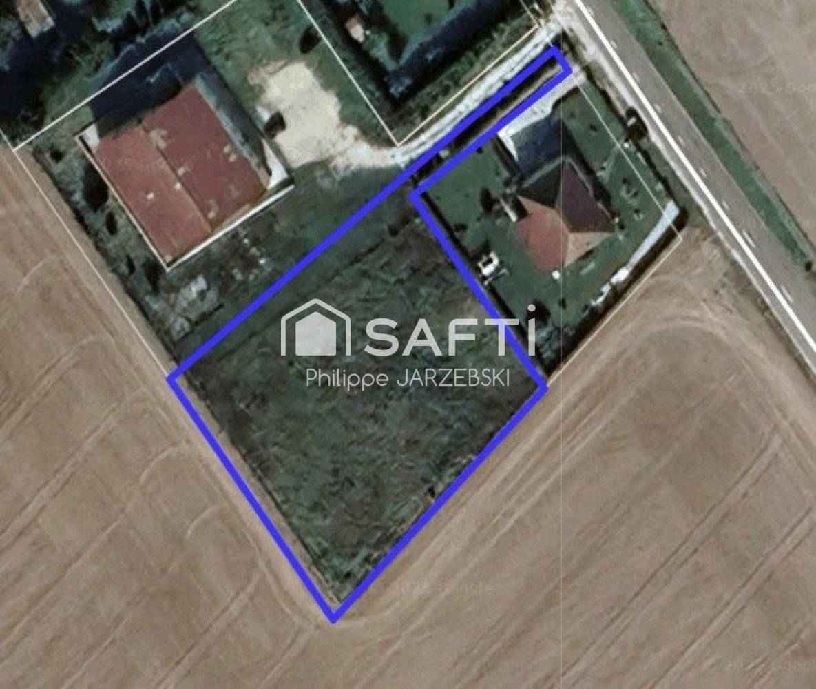 Grundstück in Charmoy, France 2462m², Nr. 282588