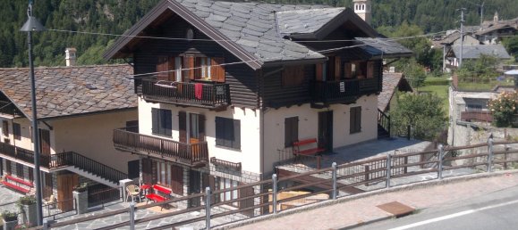 4 rooms Apartment in Brusson, Italy No. 254655 3