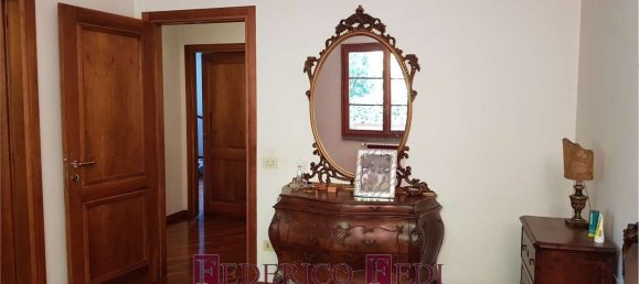 Apartamento T6 em Prato, Italy N.º 377851 15