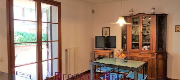 Apartamento T6 em Prato, Italy N.º 377851 12