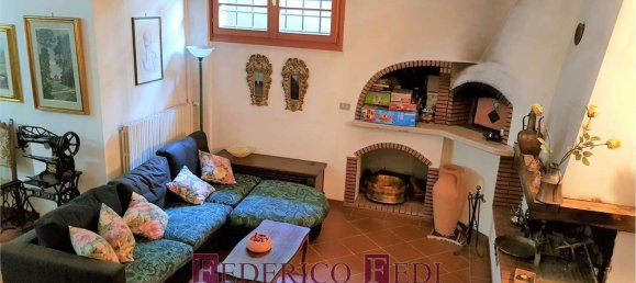 Apartamento T6 em Prato, Italy N.º 377851 5