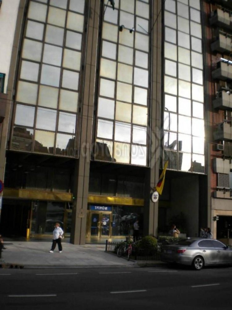 370m² Office in Buenos Aires, Argentina No. 105563