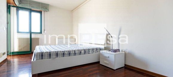 Apartamento de 2 dormitorios en Pordenone, Italy No. 332775 18