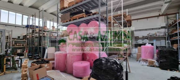 3-Zimmer Lagerhaus in Vimodrone, Italy, Nr. 160907 4