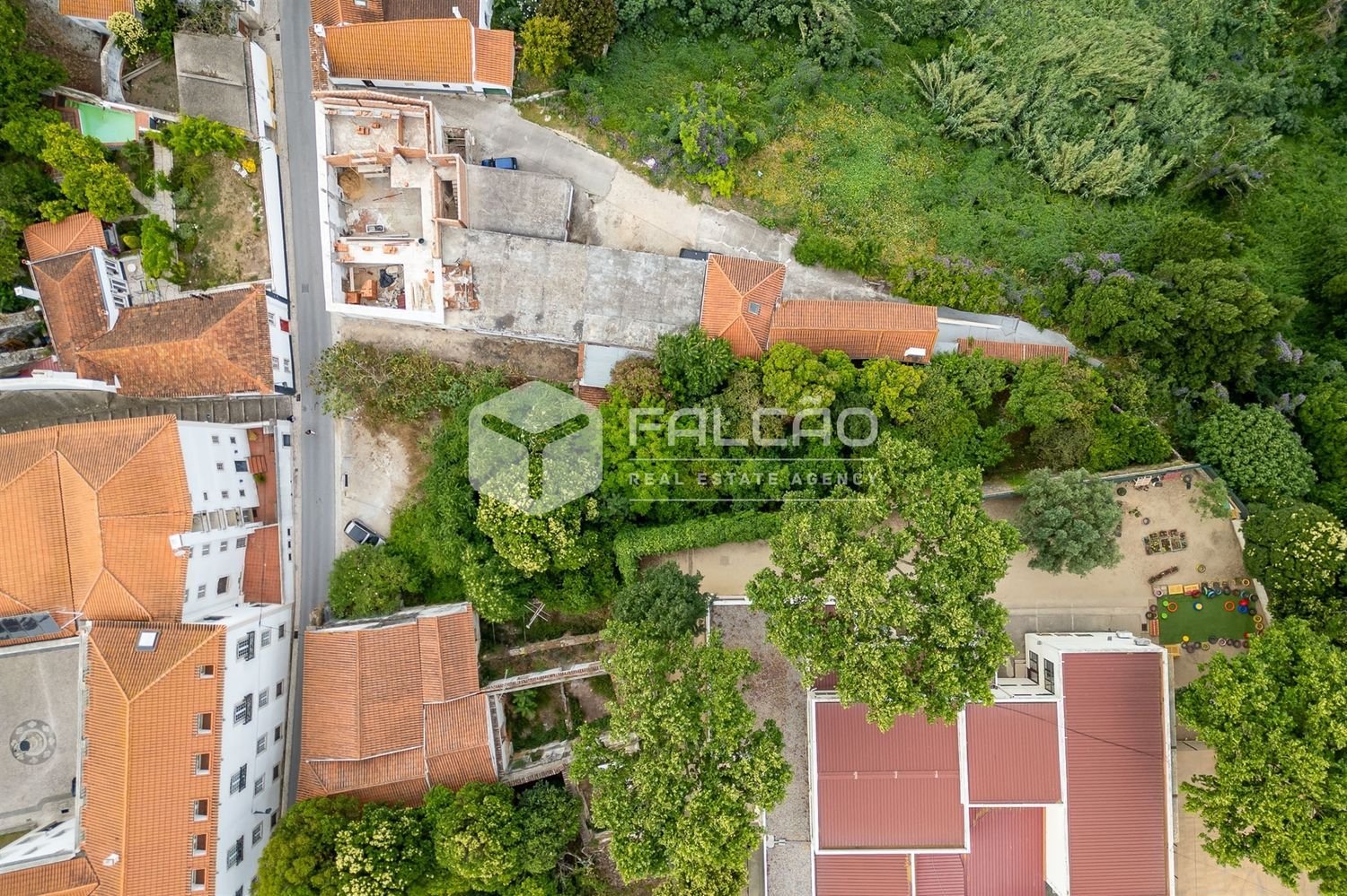 492m² Land in Santarem, Portugal No. 58123