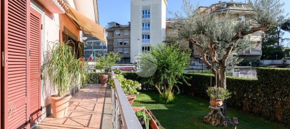 4 rooms Villa in Rome, Italy No. 234211 16