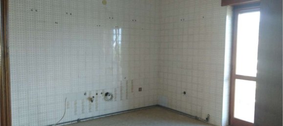 4-salle Appartement à Cerignola, Italy No. 146713 13